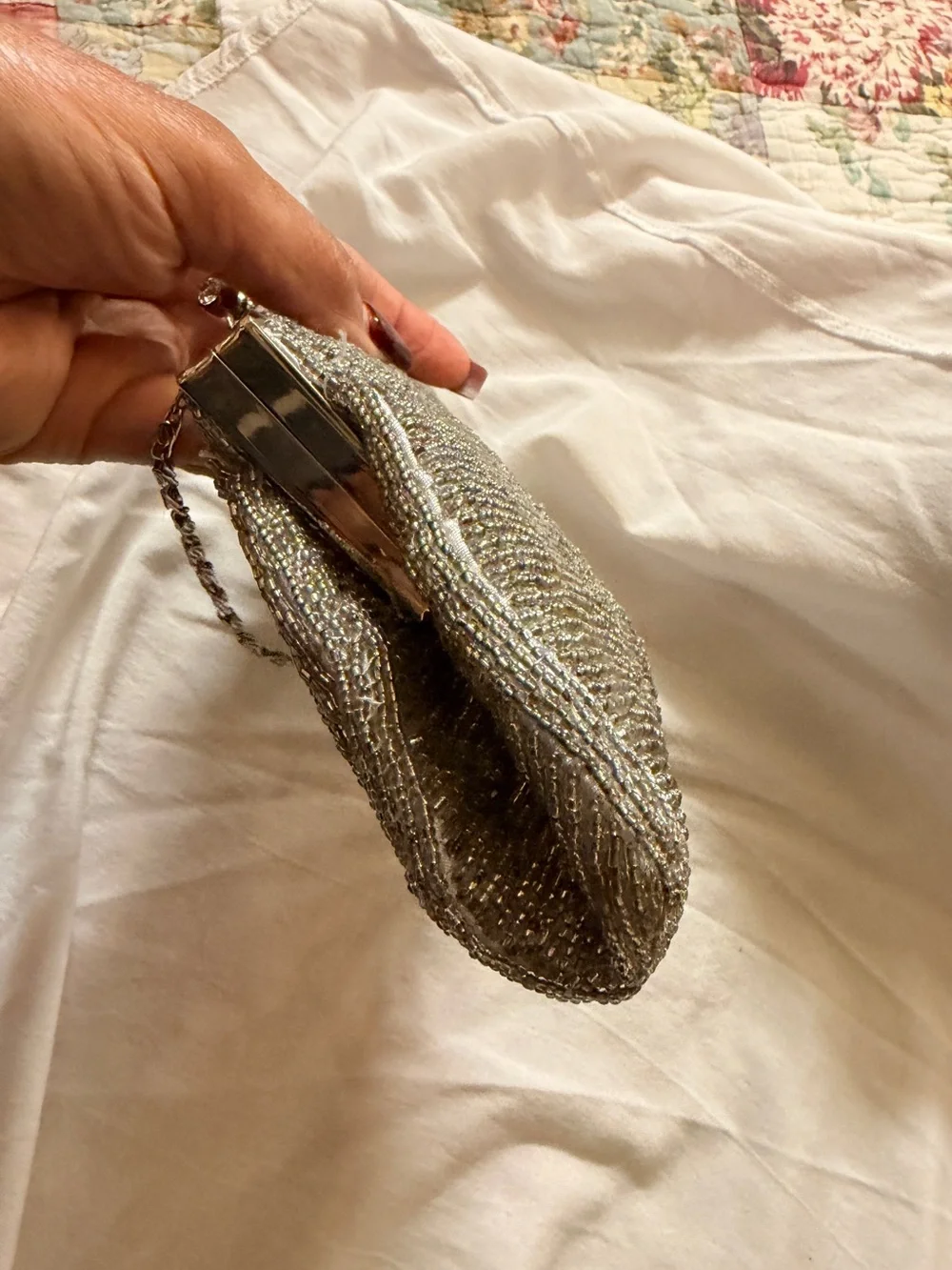 Lovely N.Y. Silver Beaded Metallic Kiss Lock Chain Strap Lined Women's Clutch